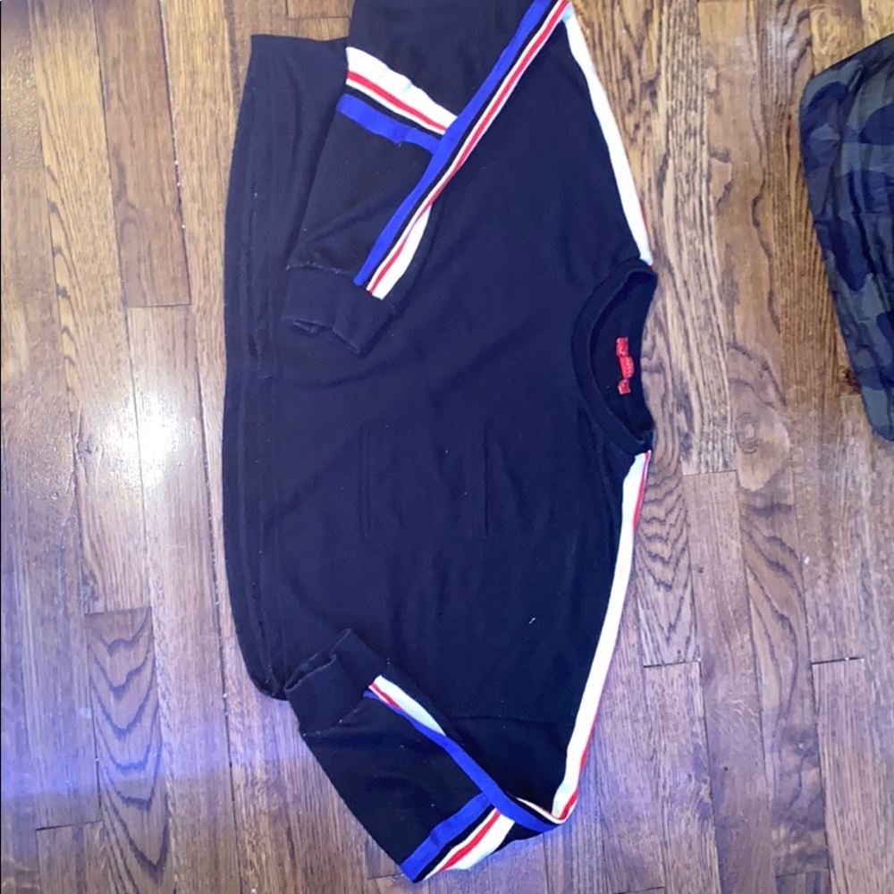 Cropped Signature 8 Hoodie size medium